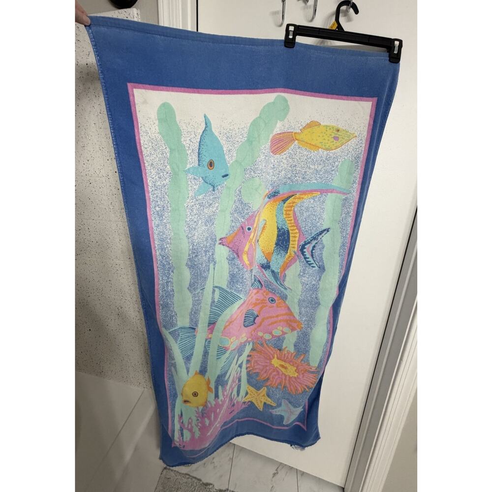 Vintage Seaside Oversized Beach Towel Ocean Tropical Fish Scene 30" X 57"